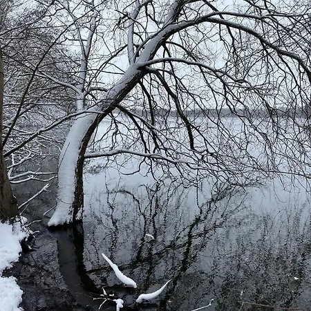 Lakeside Comfort With Balcony Appartement Eutin