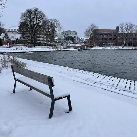 Lakeside Comfort With Balcony Appartement