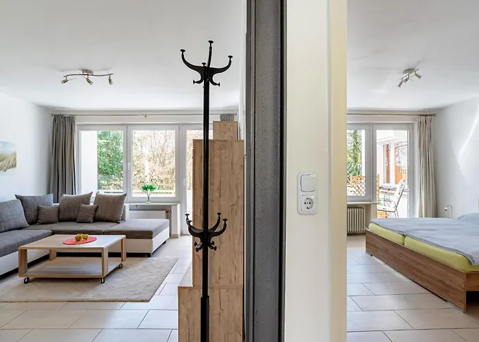 Lakeside Comfort With Balcony * 유틴