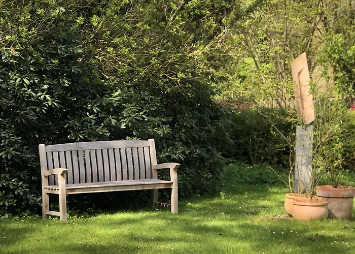 Lakeside Comfort With Balcony