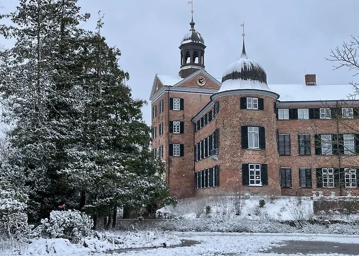 Lakeside Comfort With Balcony * 유틴
